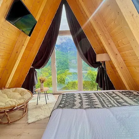 Vidis Boutique Theth