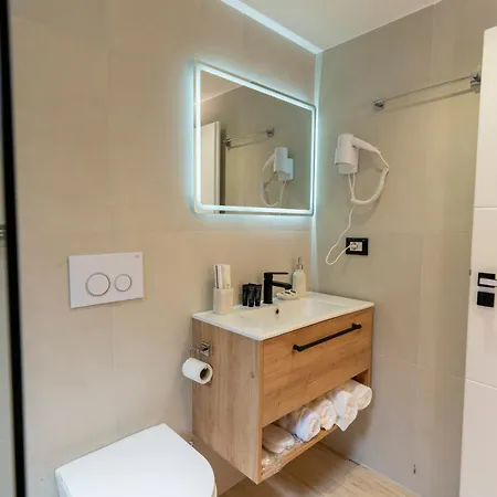 Vidis Boutique Theth