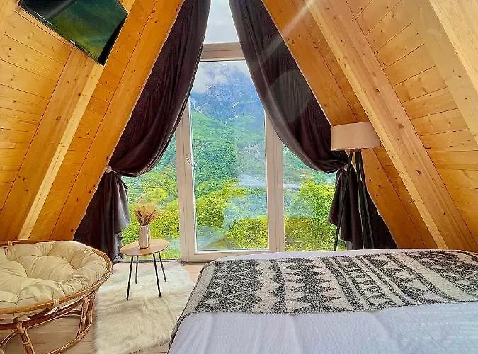 Vidis Boutique Theth