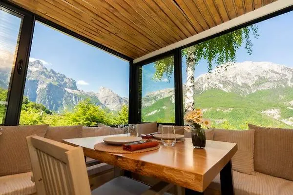 Vidis Boutique Theth