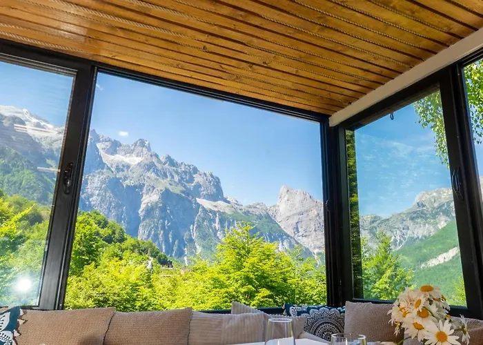 Vidis Boutique * Theth